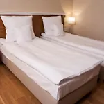 Alhambra Aparthotel