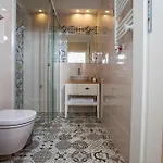 Alhambra 4*