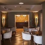 Alhambra Aparthotel