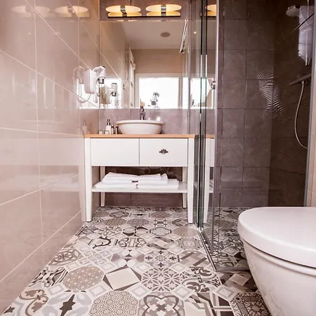 Aparthotel Alhambra 4*