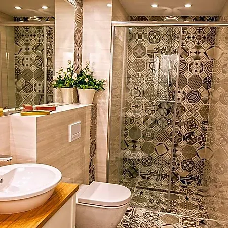Ξενοδοχείο με διαμερίσματα Alhambra 4*