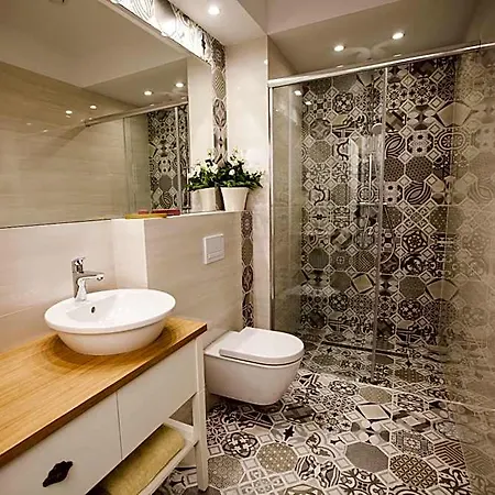 Aparthotel Alhambra