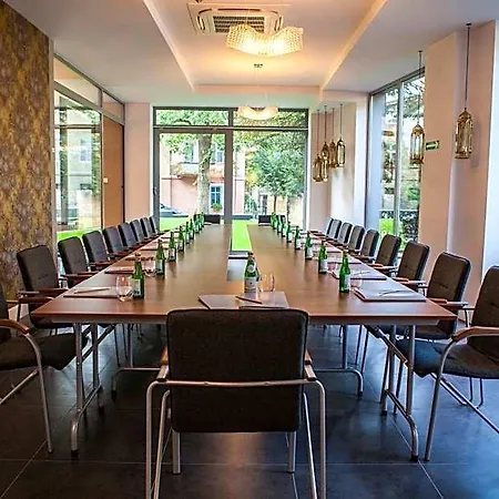 Alhambra Aparthotel