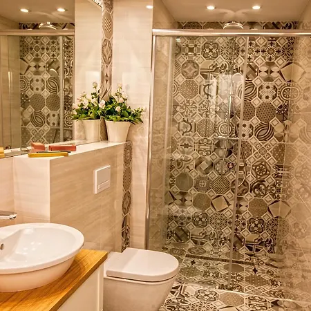 Alhambra Lądek-Zdrój