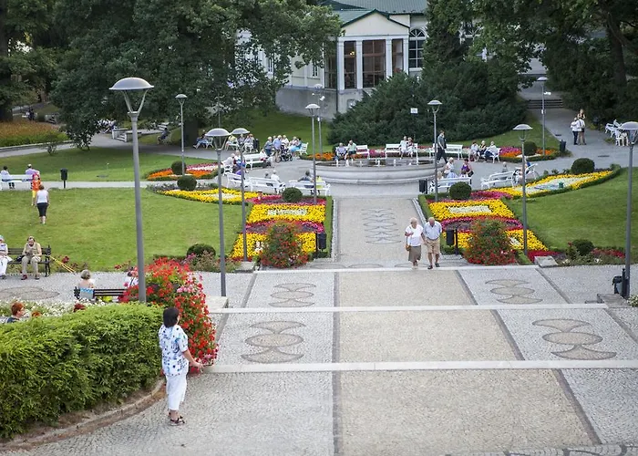 Aparthotel Alhambra 4*