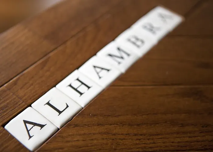 Alhambra Aparthotel 4*